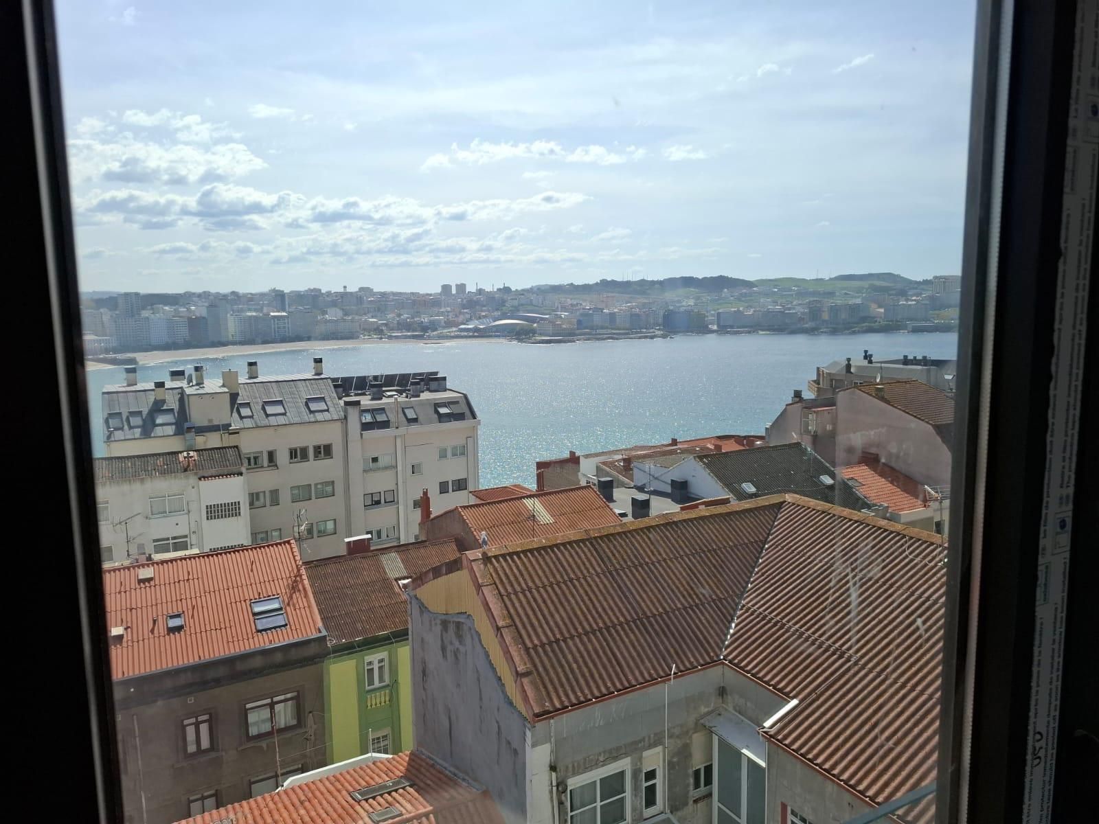 Vista exterior de Pis en venda en A Coruña Capital  amb Calefacció i Traster