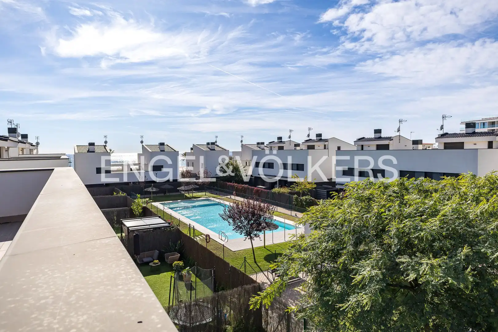 Exterior view of Detached homes for sale in El Vendrell  with Air Conditioner, Heating and Private garden