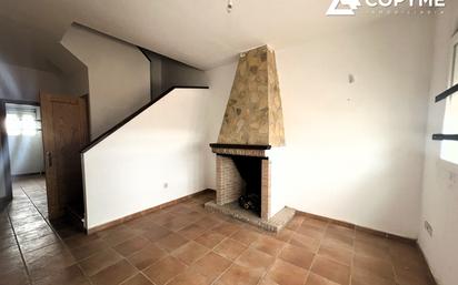 Living room of Duplex for sale in Escalonilla  with Alarm