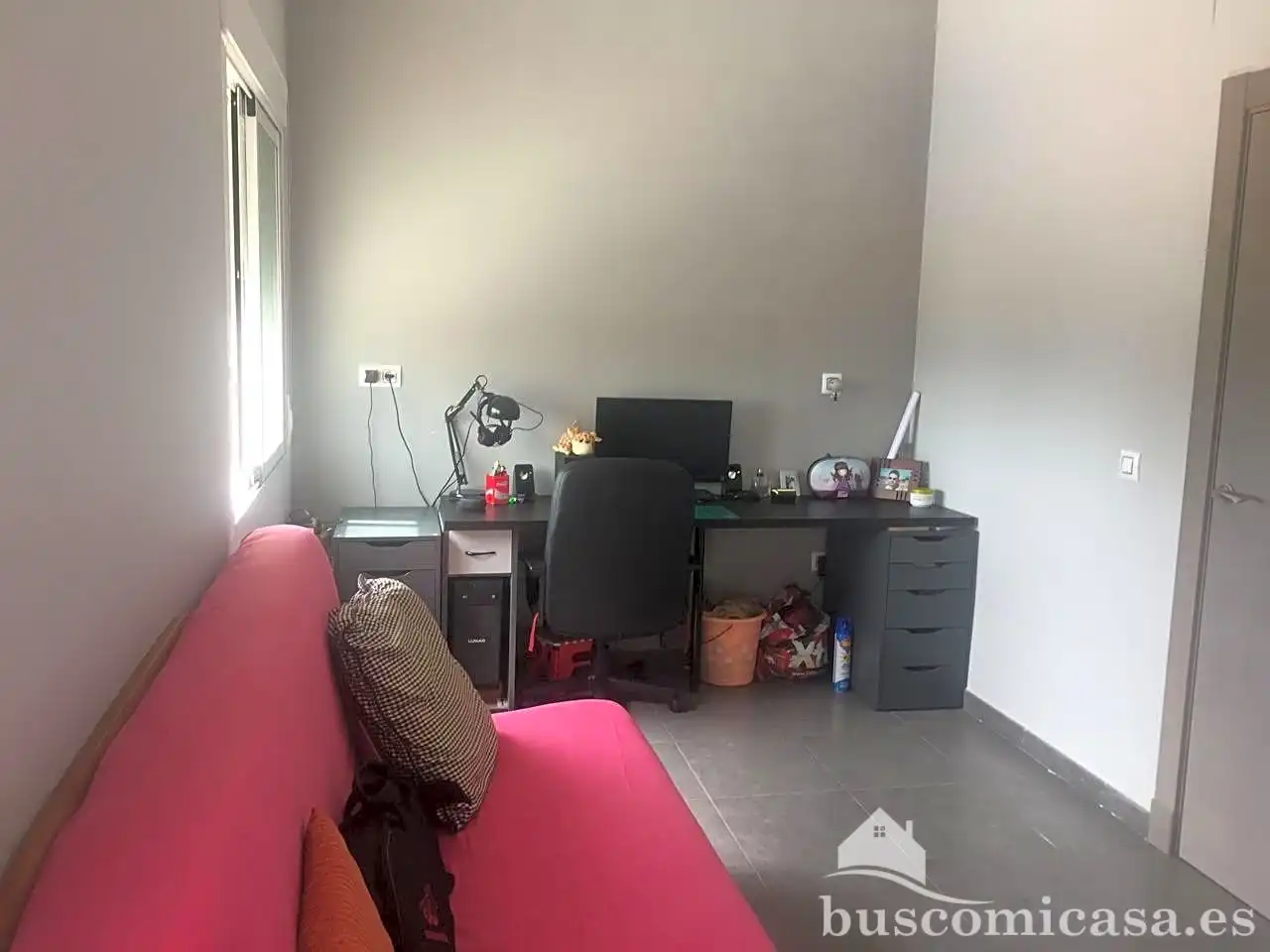 Dormitori de Finca rústica en venda en Linares amb Aire condicionat, Jardí privat i Terrassa