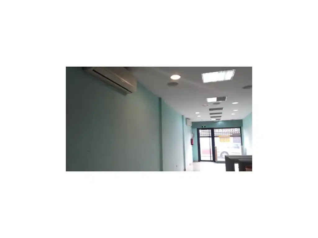 Local en venta en Cáceres con Aire acondicionado