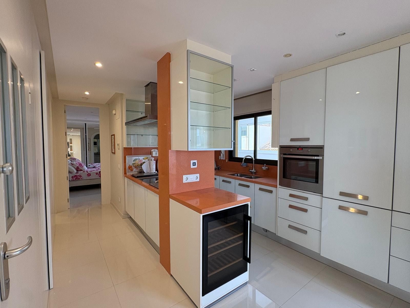 Kitchen of Flat for sale in Guardamar del Segura  with Air Conditioner, Terrace and Swimming Pool