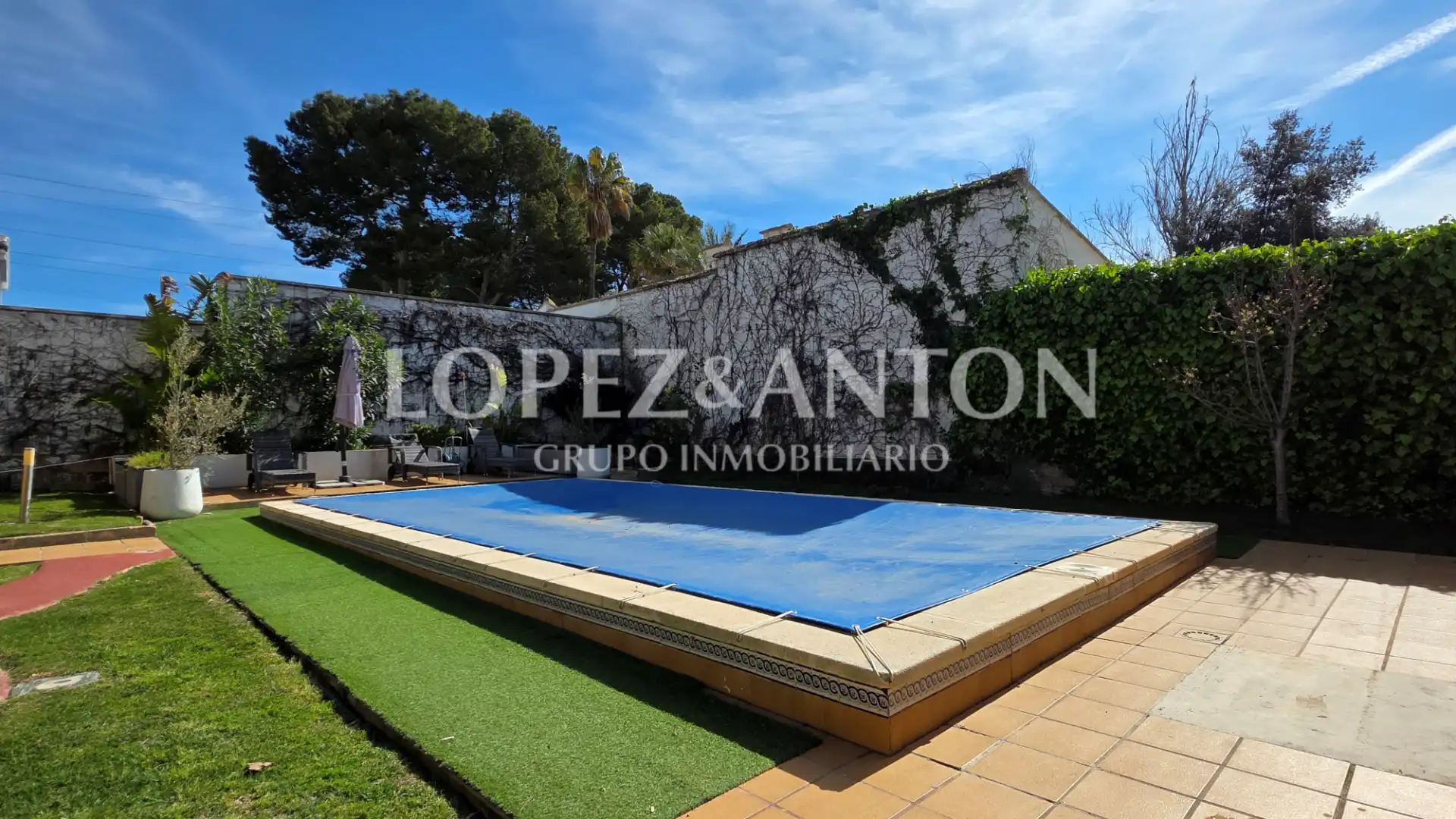 Houses for sale in Entrepinos