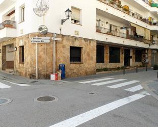 Vista exterior de Local en venda en Tossa de Mar amb Aire condicionat i Terrassa