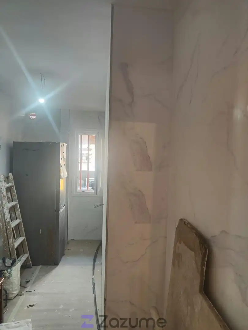 Bathroom of Flat for rent in Madrid  with Oven, Washing machine and Microwave