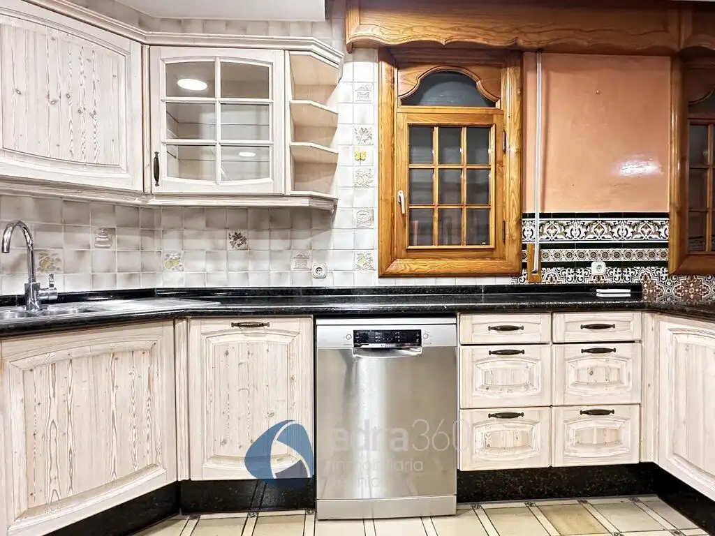 Kitchen of Houses for sale in Lardero  with Air Conditioner, Heating and Private garden