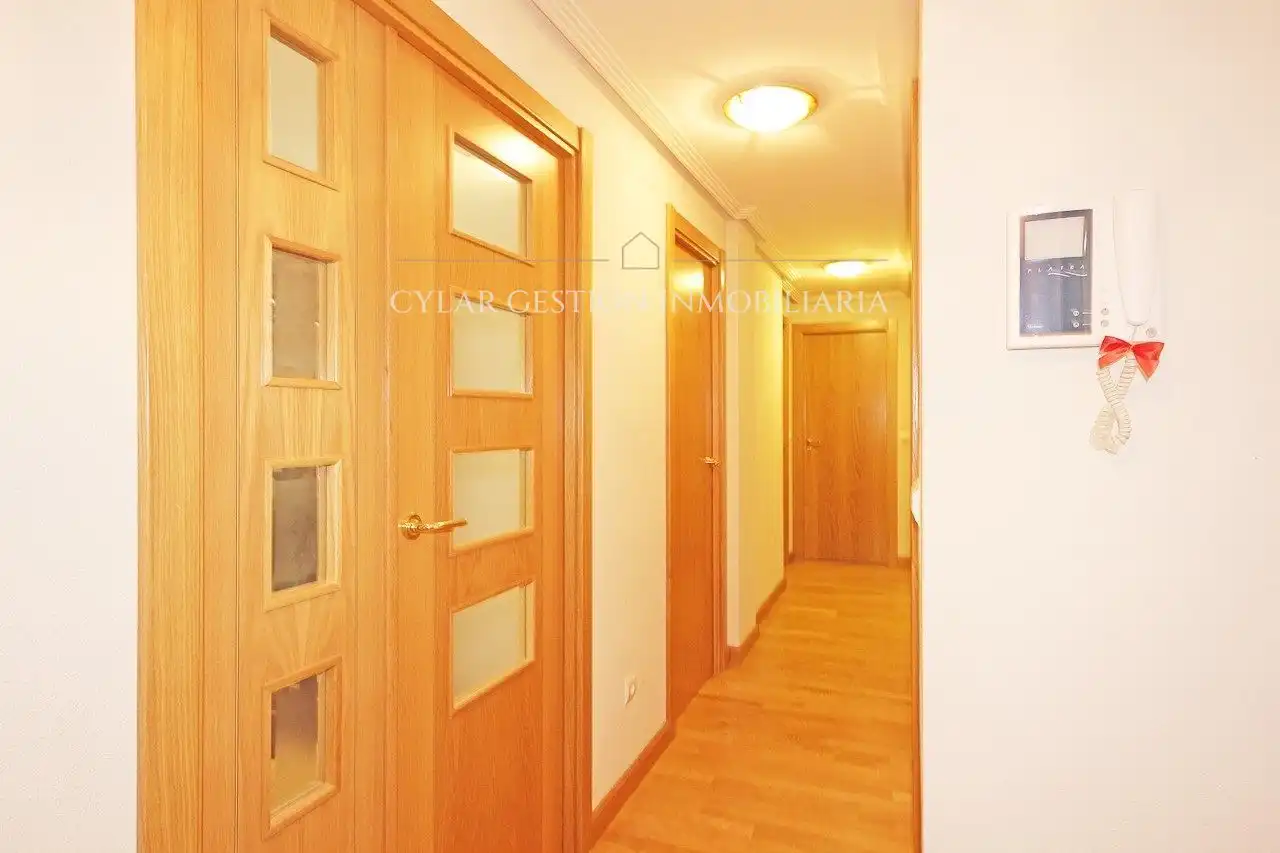 Flat for rent in Poeta Jesús Rasueros, Pizarrales