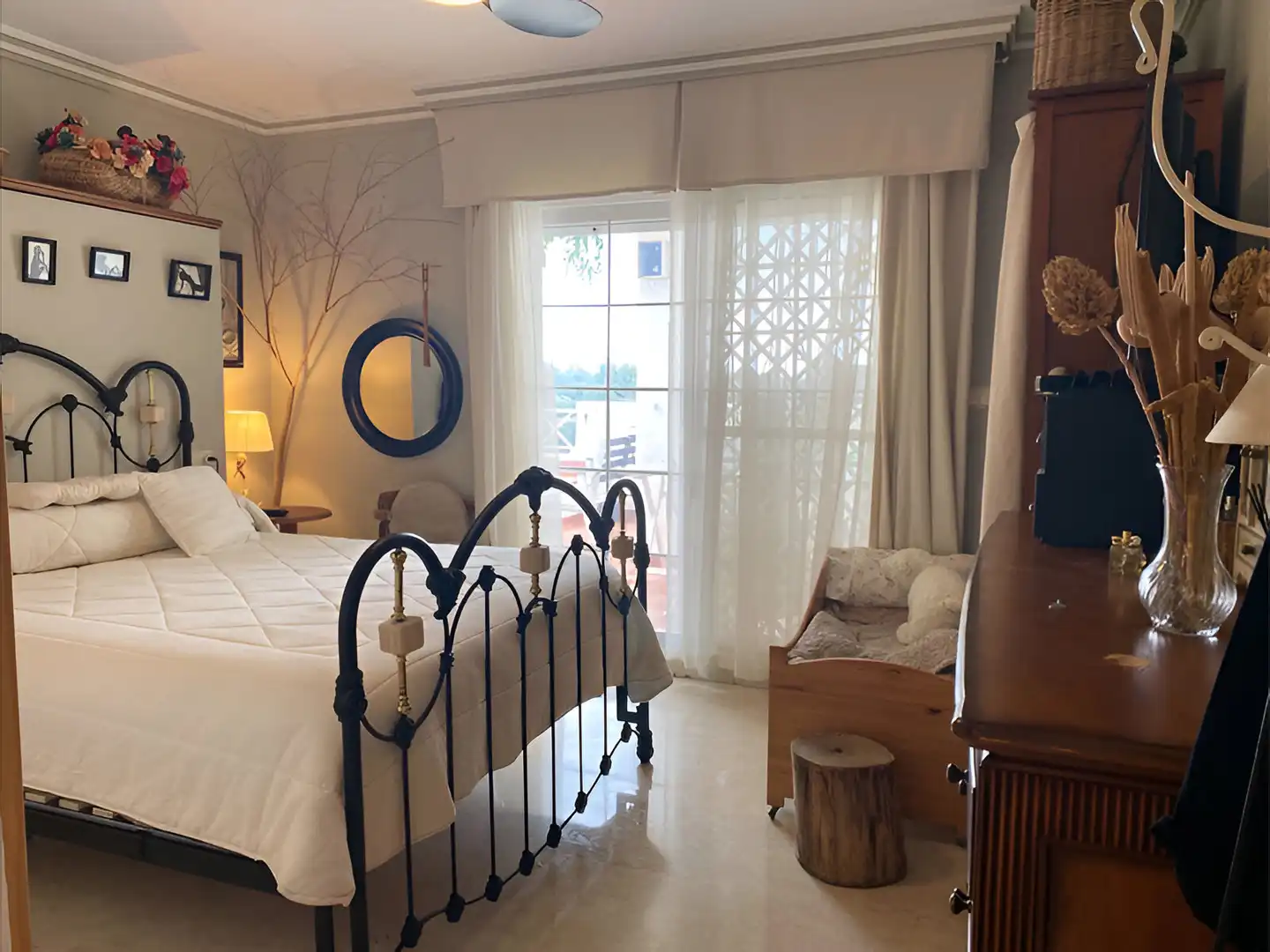 Habitación de Apartamento en venta en Marbella con Aire acondicionado, Terraza y Piscina