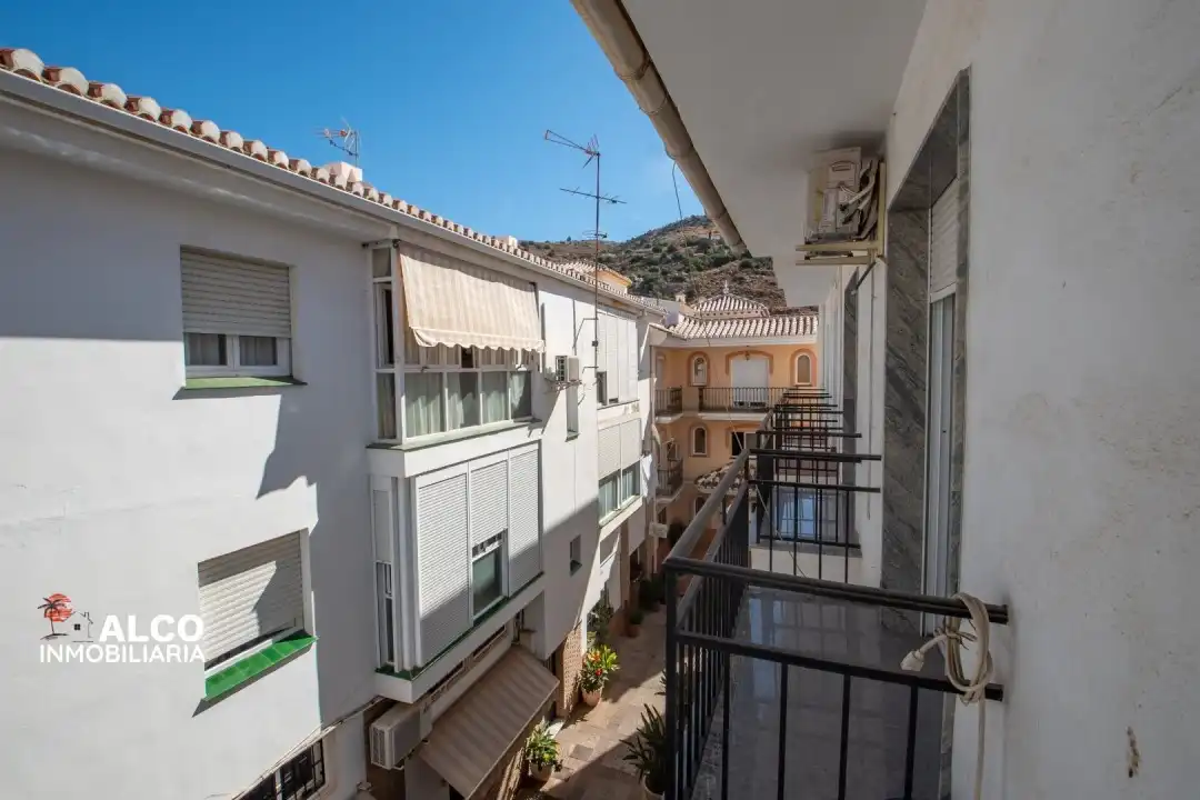 Vista exterior de Pis en venda en Torrox amb Balcó