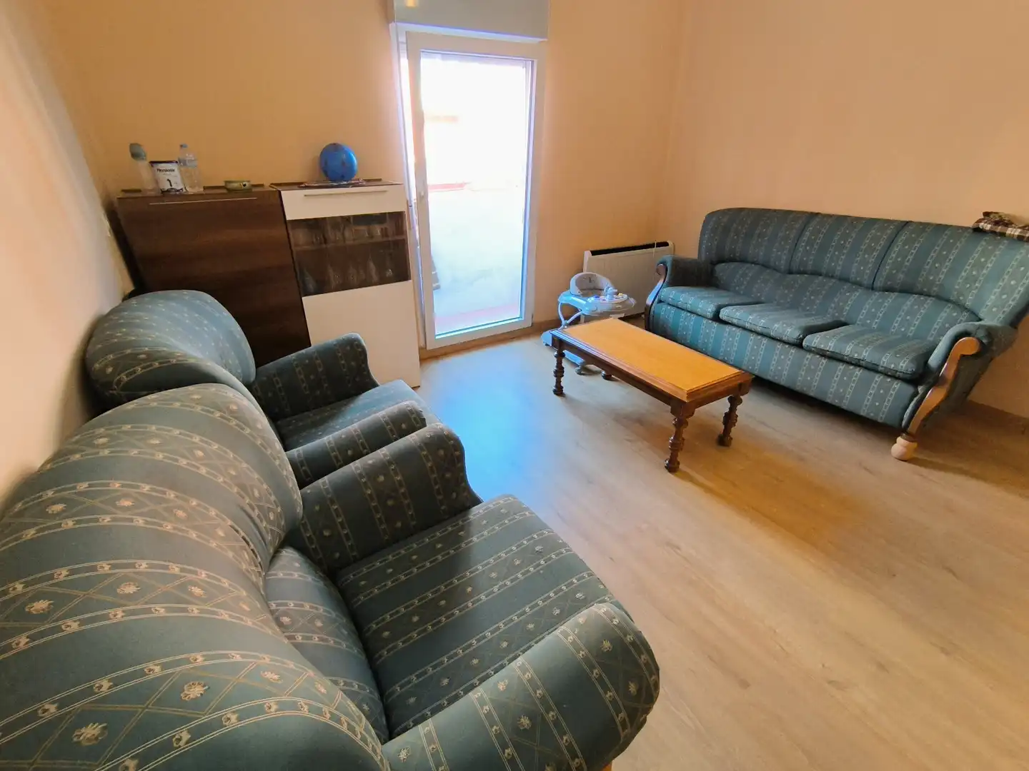 Living room of Flat for sale in Venta de Baños  with Heating, Terrace and Furnished