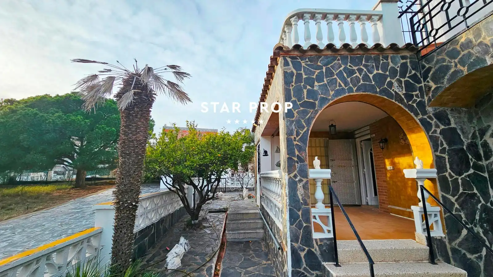 Exterior view of Houses for sale in Roses  with Heating, Terrace and Storage room
