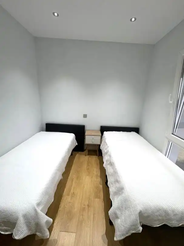 Dormitori de Pis en venda en Santander amb Calefacció, Parquet i Balcó