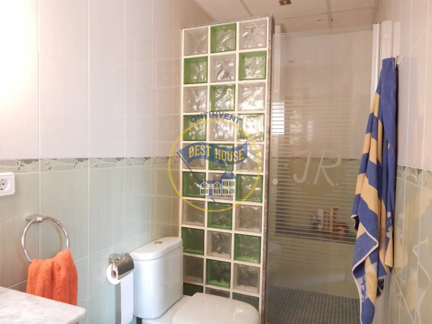 Bathroom of Houses for sale in Muro de Alcoy  with Air Conditioner, Heating and Terrace