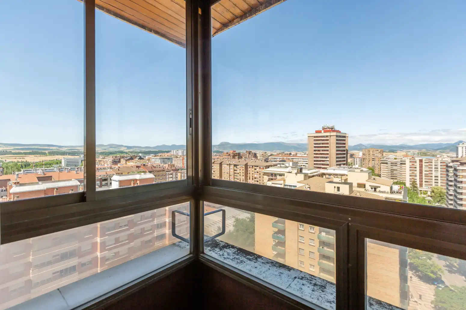 Habitación de Ático en venta en  Pamplona / Iruña con Parquet y Terraza