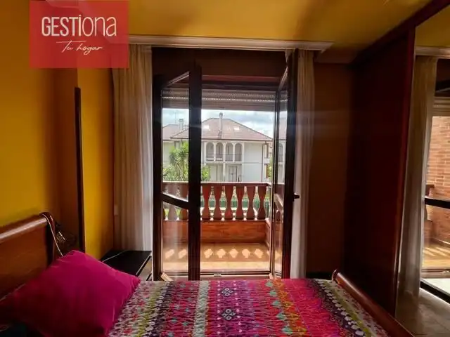 Habitación de Dúplex en venta en Noja con Calefacción, Jardín privado y Terraza