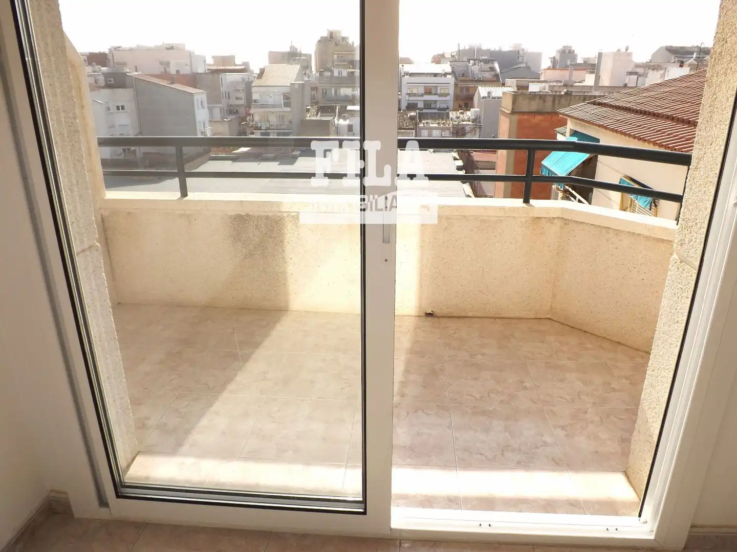 Terrasse von Dachboden zum Verkauf in Calafell mit Terrasse, Schwimmbad und Gemeinschaftspool