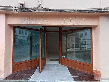 Locale commerciale in affitto a Calle Barrio Camino