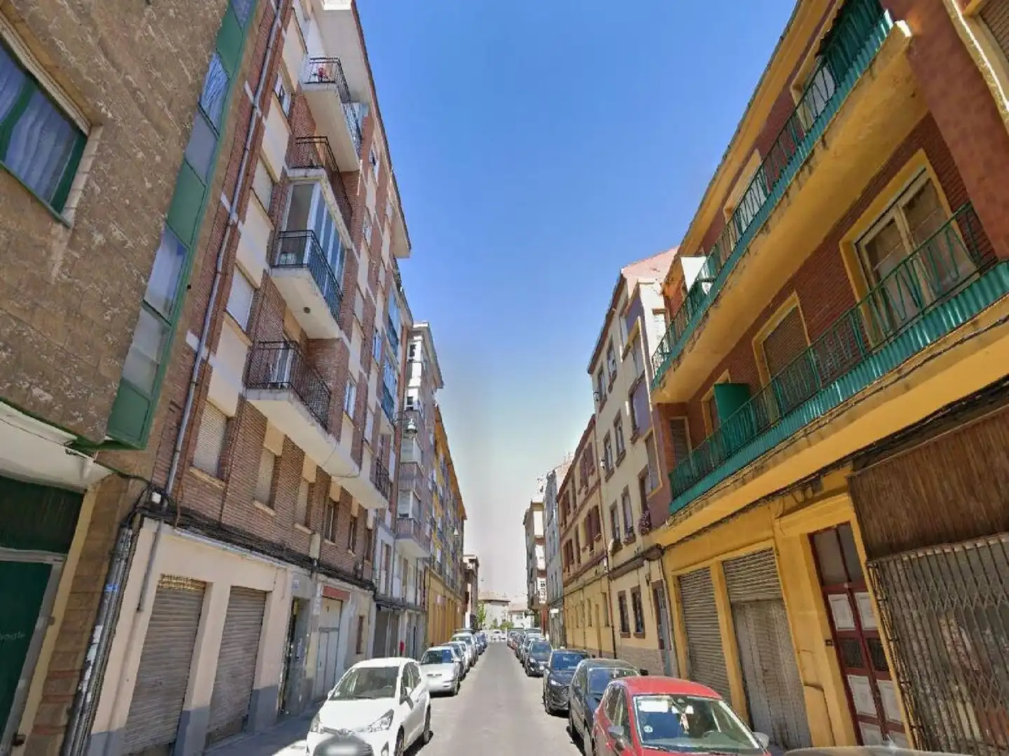 Vista exterior de Piso en venta en León Capital 