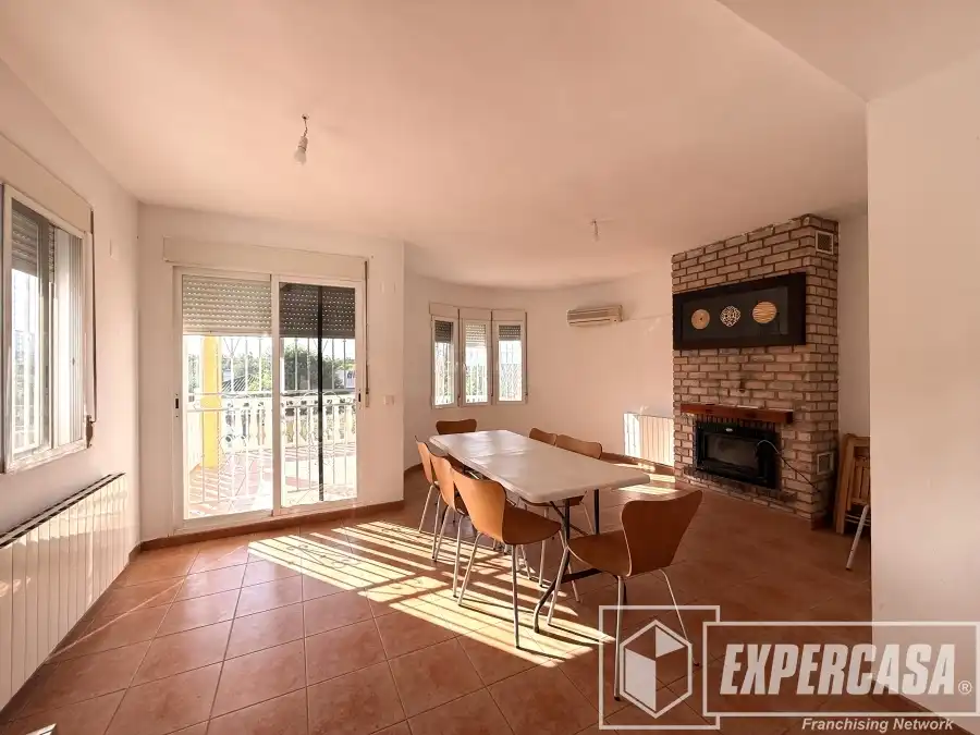 Sala de estar de Casa o chalet en venta en Vilamarxant con Aire acondicionado, Calefacción y Terraza