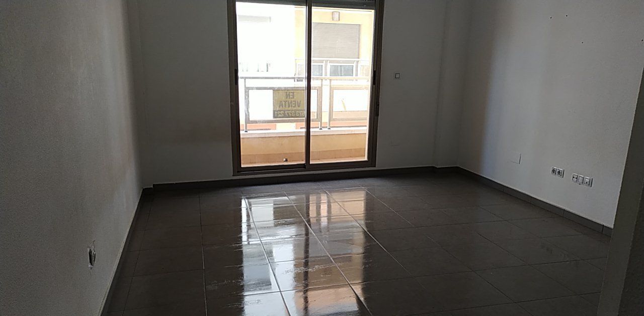 Flat for sale in Redován  with Alarm