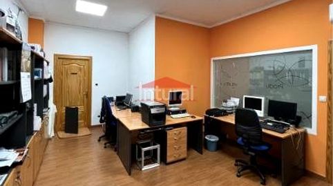Foto 2 von Büro zum Verkauf in El Pilar, Albacete Capital