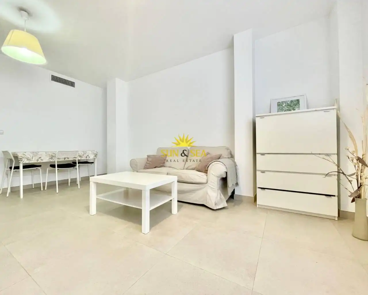 Sala de estar de Piso de alquiler en Murcia con Aire acondicionado, Calefacción y Amueblado