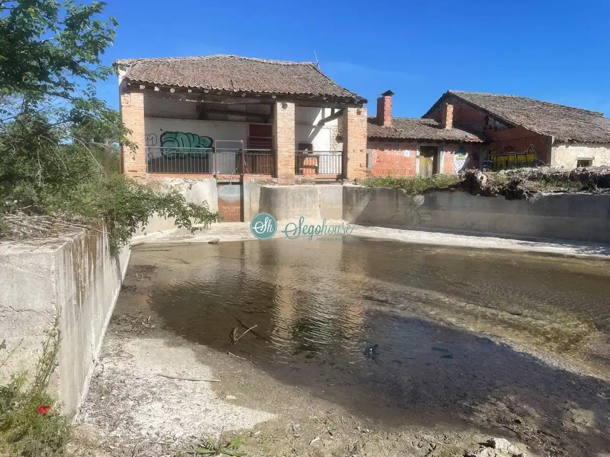 Vista exterior de Casa o chalet en venta en Mozoncillo
