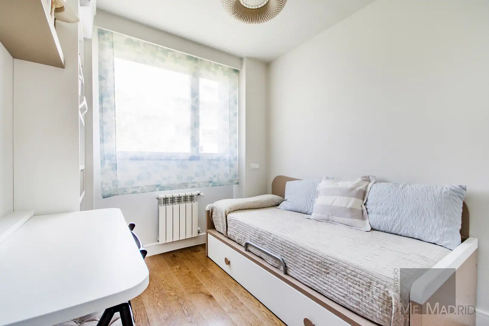 Flat for sale in Calle del Carril de los Caleros, Aravaca