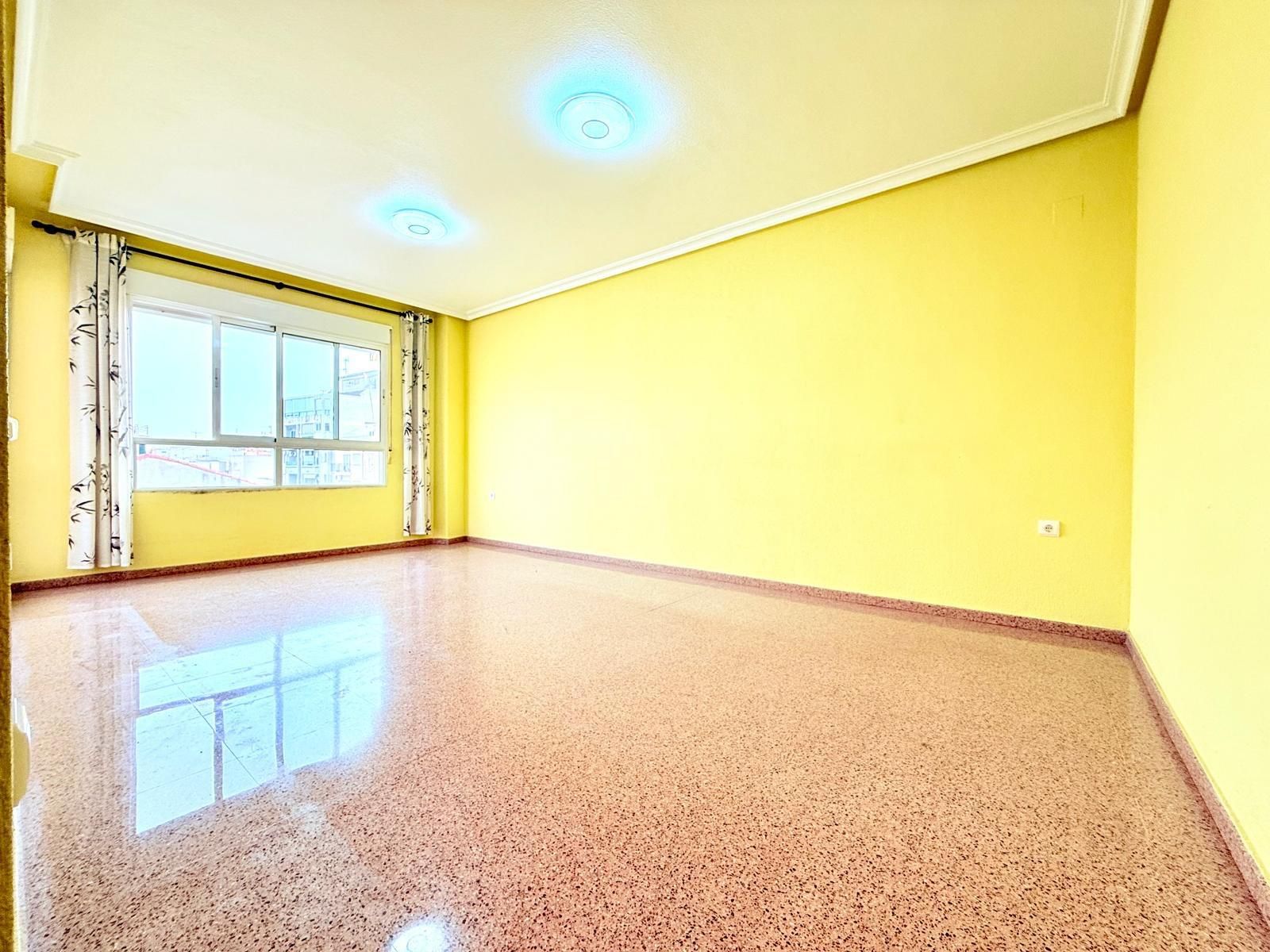 Schlafzimmer von Geschaftsraum zum verkauf in Orihuela mit Klimaanlage