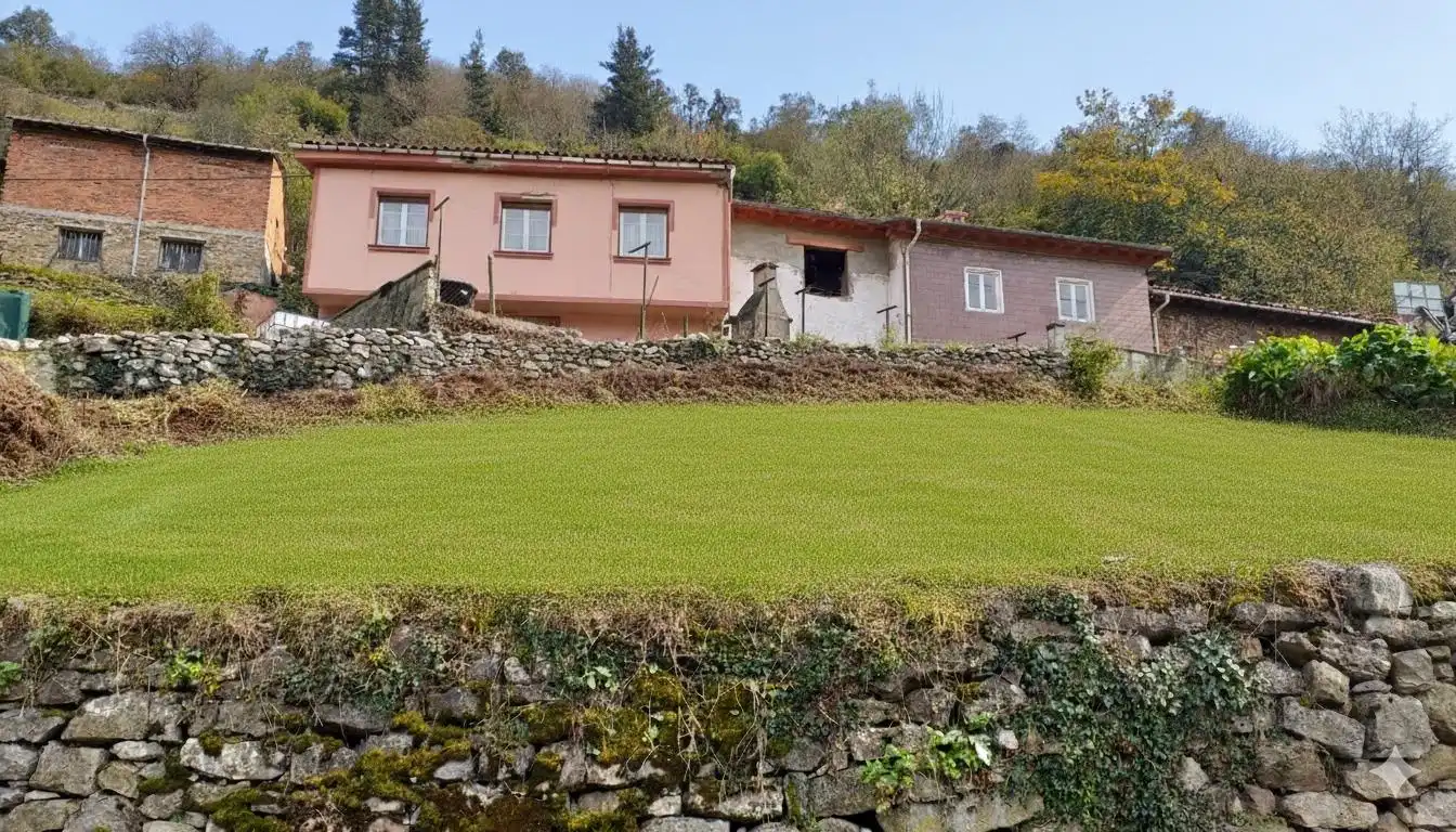 Außenansicht von Residential zum Verkauf in Aller
