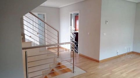 Foto 5 von Einfamilien-Reihenhaus zum Verkauf in Urbanización Lorenzana, Cuadros, León