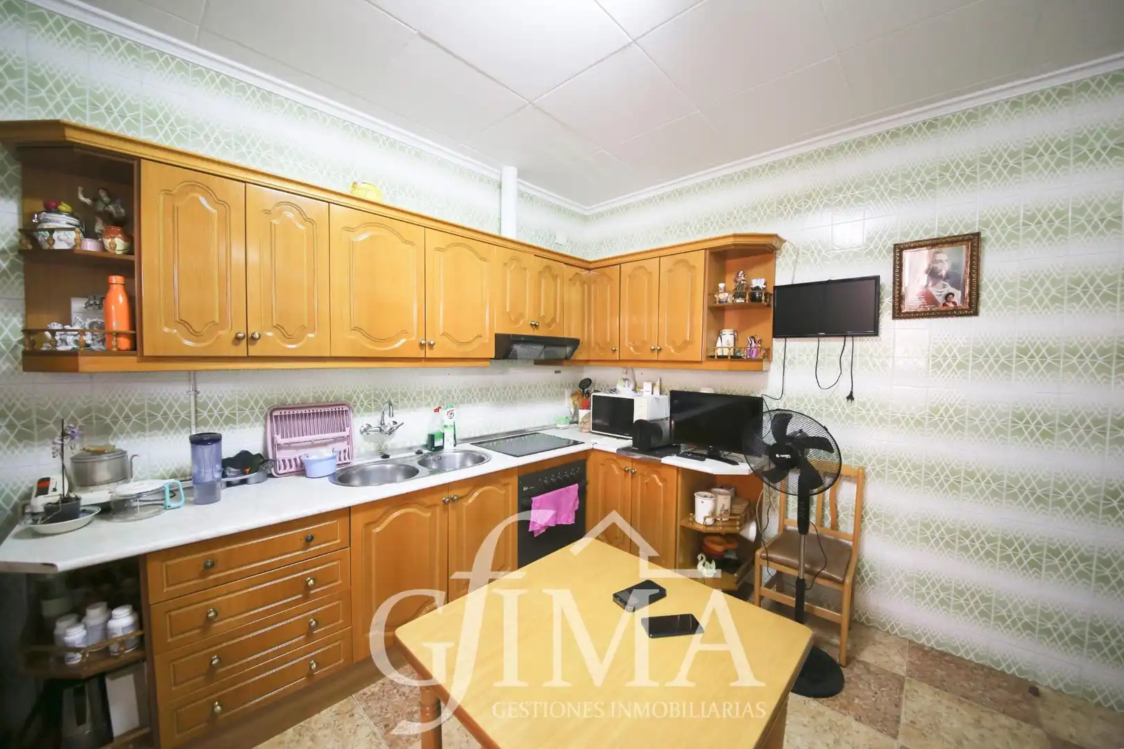 Kitchen of Houses for sale in Tomelloso  with Air Conditioner, Heating and Terrace