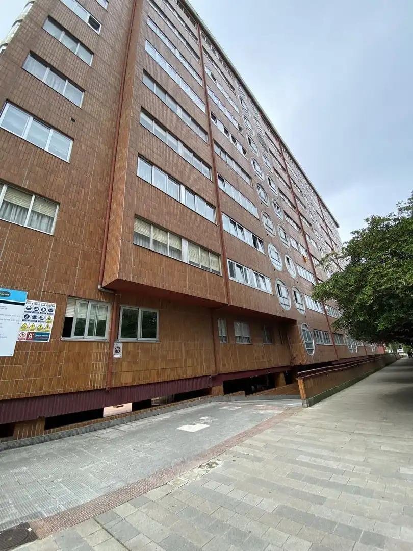 Vista exterior de Piso en venta en A Coruña Capital  con Calefacción y Trastero