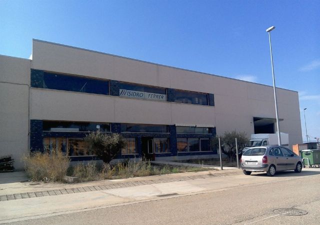 Vista exterior de Nau industrial en venda en La Almunia de Doña Godina 