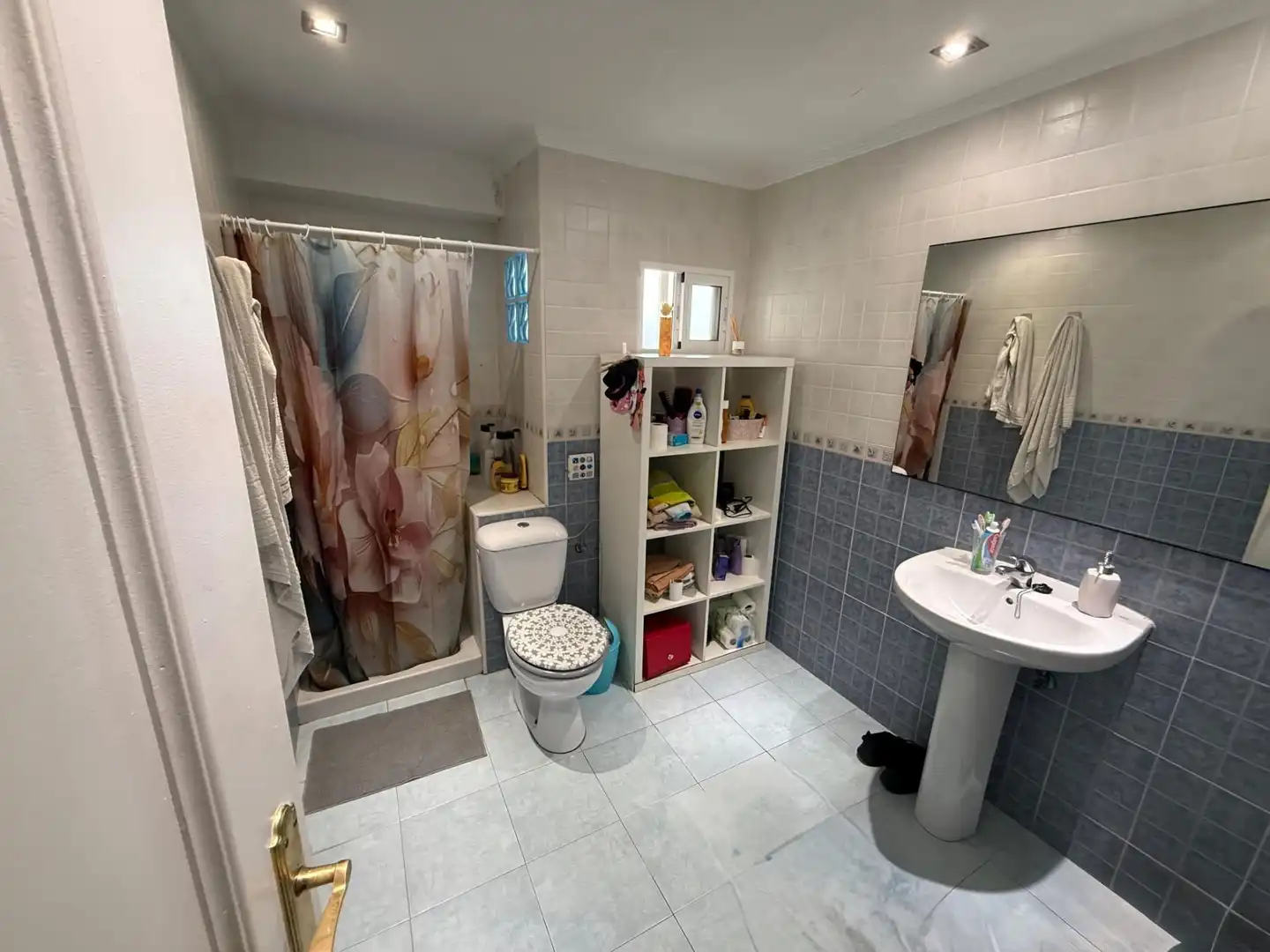 Baño de Piso en venta en Vélez-Málaga con Aire acondicionado y Terraza