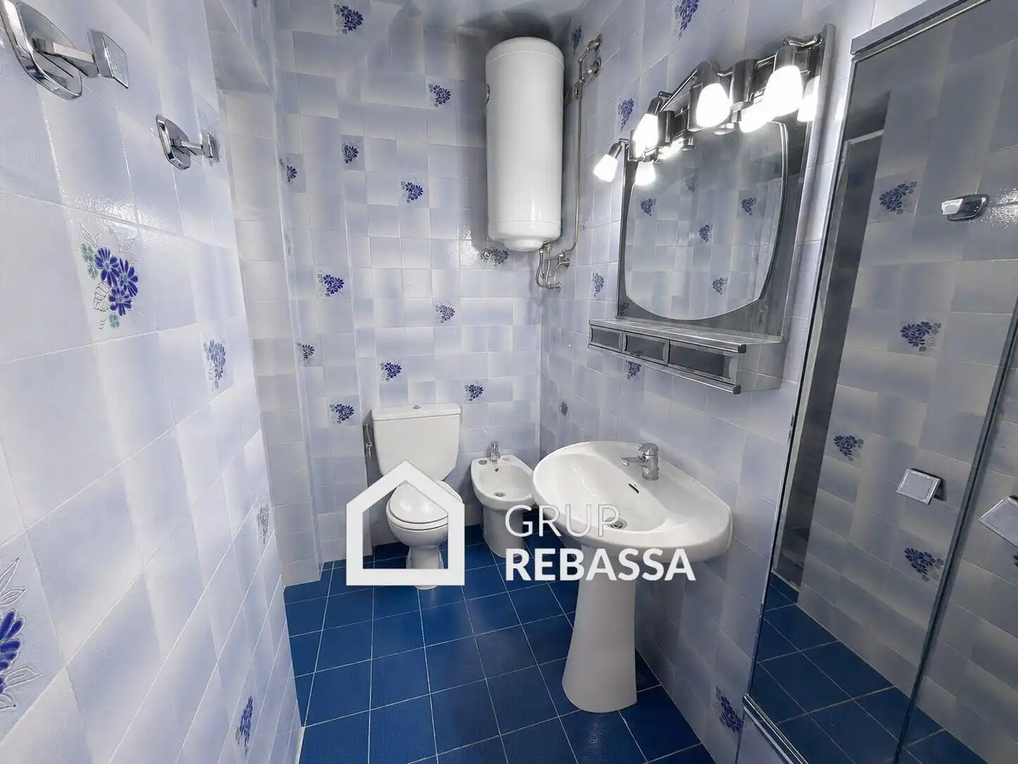 Baño de Piso en venta en  Palma de Mallorca con Terraza, Amueblado y Balcón