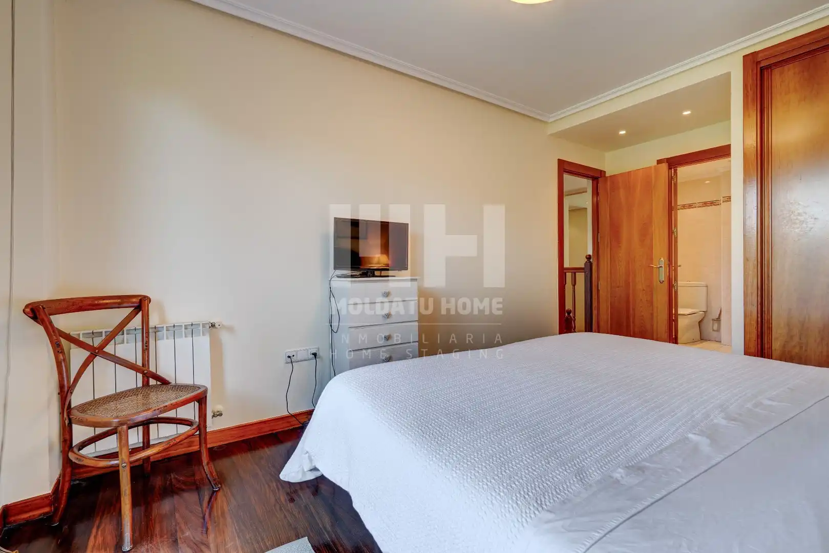 Schlafzimmer von Wohnung zur Miete in Donostia - San Sebastián  mit Heizung, Privatgarten und Terrasse