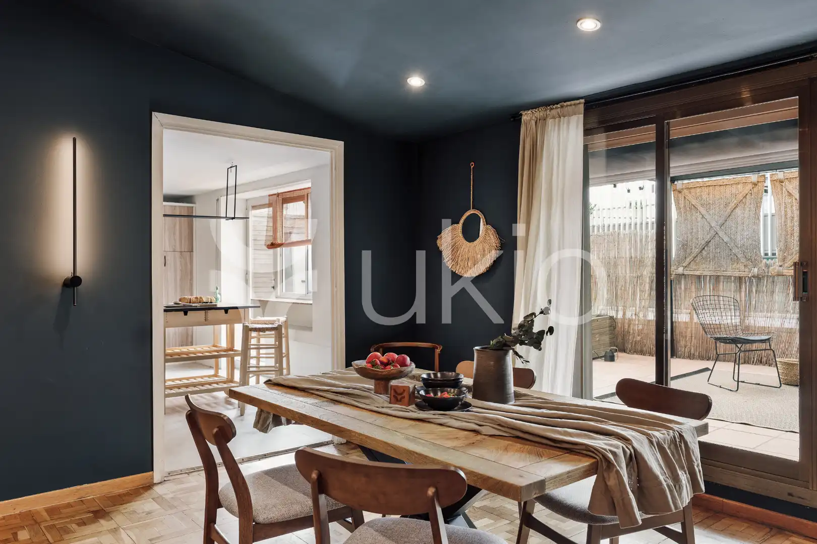 Comedor de Apartamento de alquiler en Barcelona con Aire acondicionado, Calefacción y Terraza