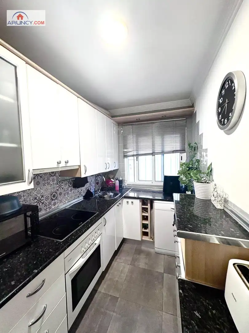 Kitchen of Flat for sale in Sevilla  with Air Conditioner, Heating and Private garden