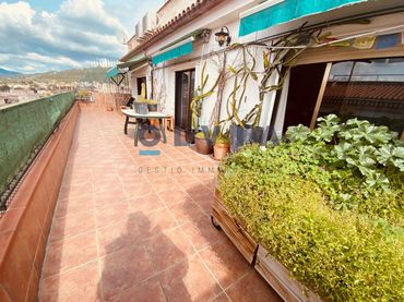 Attique avec ascenseur à vendre à Poble