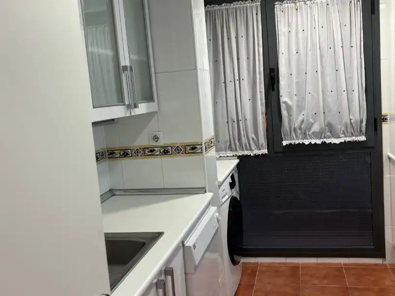 Cuina de Apartament de lloguer en Aranjuez amb Calefacció i Moblat