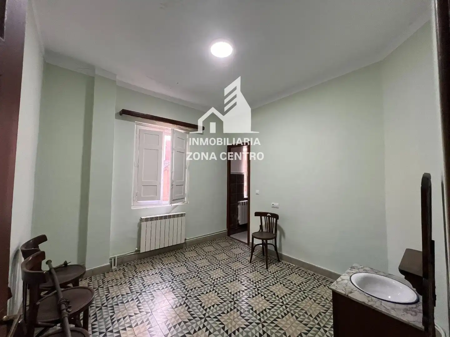 Vista exterior de Casa adosada en venta en Sahagún con Calefacción y Amueblado