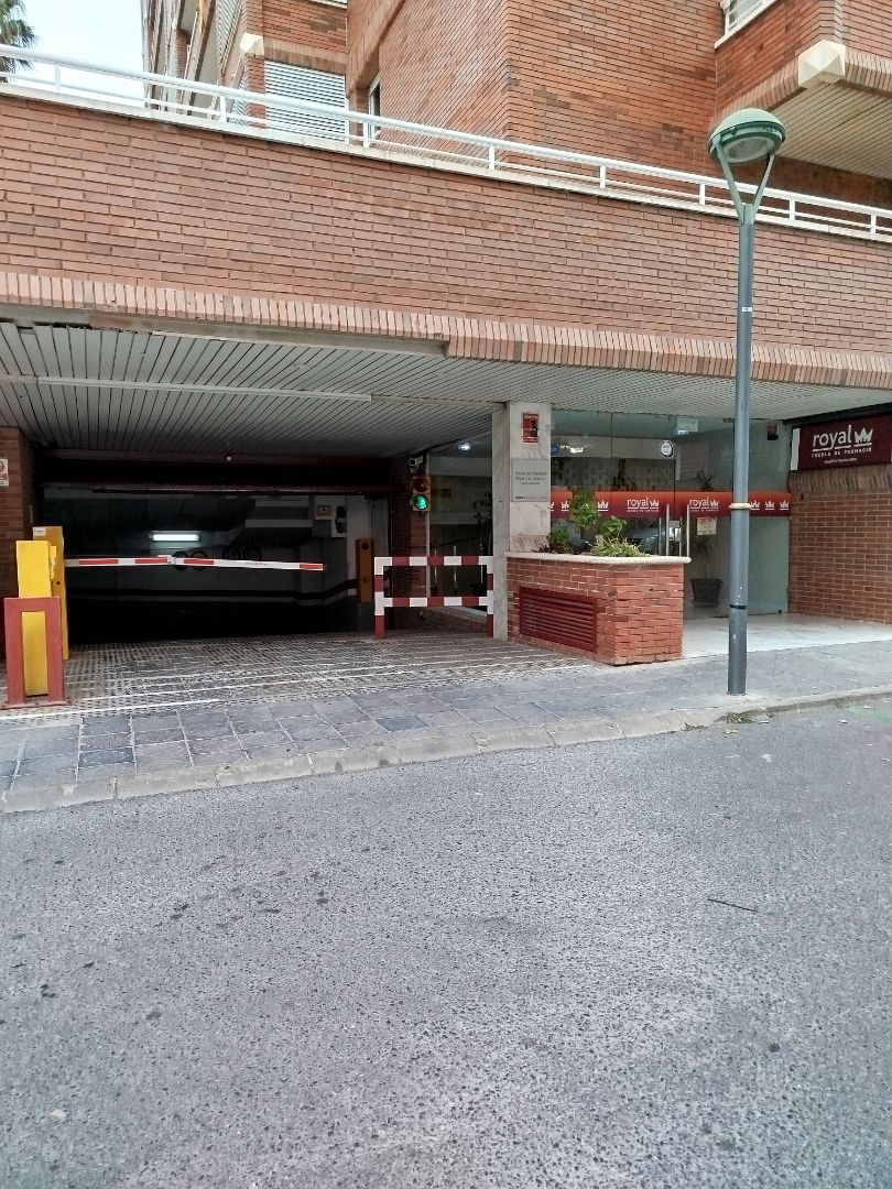 Garage to rent in Carrer de Sant Auguri, 36, Nou Eixample Nord