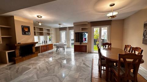 Foto 2 de Casa adosada en venda a Aljamar, Tomares