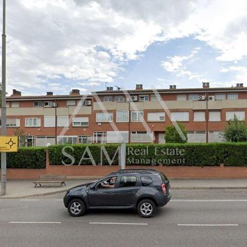 Photo 2 of Single-family semi-detached for sale