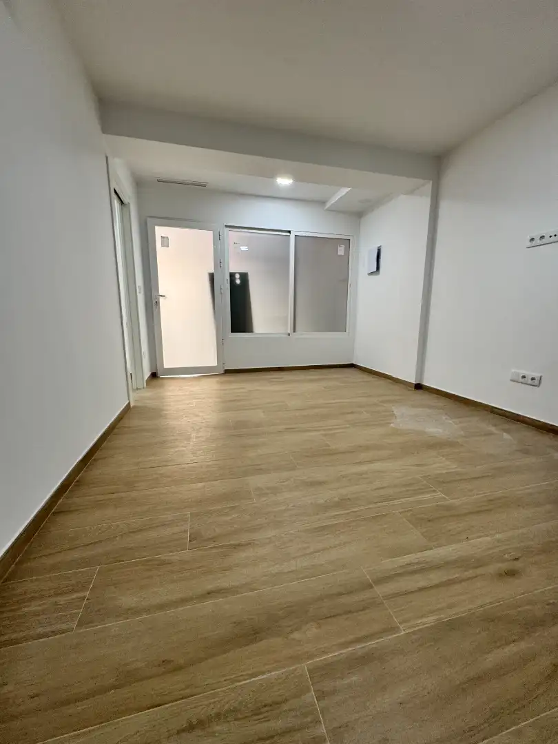 Piso con ascensor en venta en Carrer Concepción Arenal 101, imagen 3