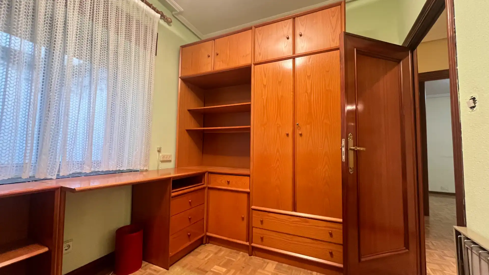 Bedroom of Flat for sale in Valladolid  with Heating and Parquet flooring
