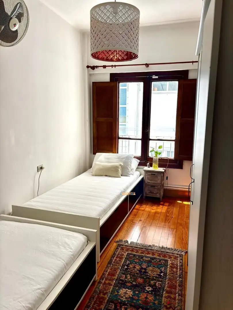 Bedroom of Flat for rent in Vigo   with Heating and Furnished