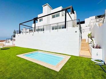Detached house with pool for sale in El Peñoncillo