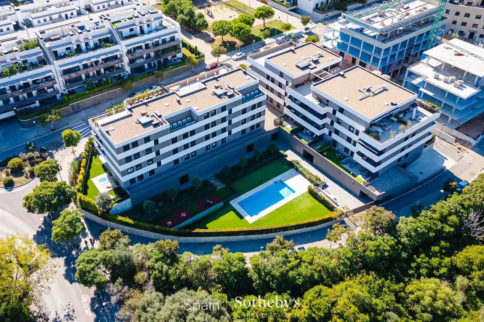 Vista exterior de Apartament en venda en Sitges amb Aire condicionat, Jardí privat i Jacuzzi